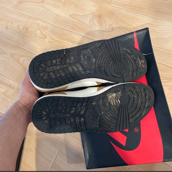 Air Jordan 1 Retro High OG ‘Rookie Of The Year’ 555088-700 Size 12.5 - Picture 5 of 8